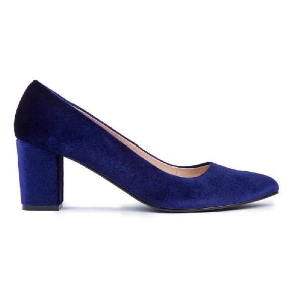 Eloquii Navy Anna block heel pump velvet 7W - Picture 2 of 7